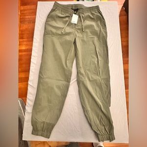 H & M joggers/swishy pants